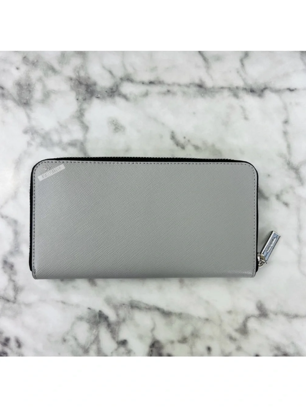 Kate Spade Two-Tone Gray and White Zip-Around Wallet